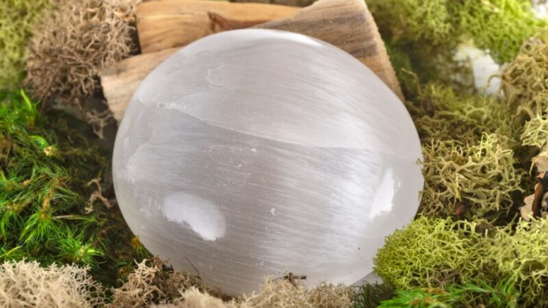 Selenite and Why Does it Benefit You?