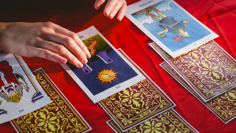 Best Beginner Tarot Spreads: Simple Layouts to Start Your Tarot Journey